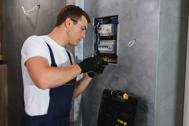 Best Affordable Emergency Electrician  in Acushnet Center, MA